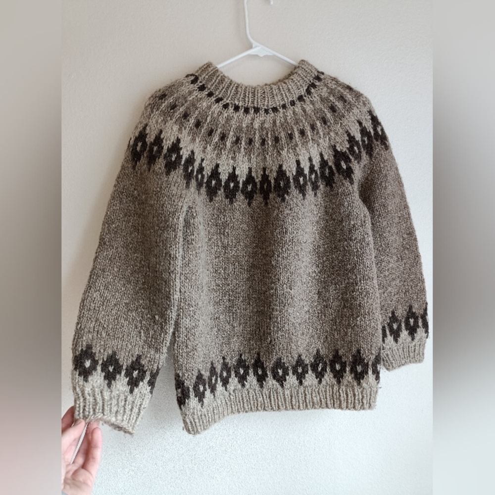 Vintage wool Fair Isle Icelandic style sweater